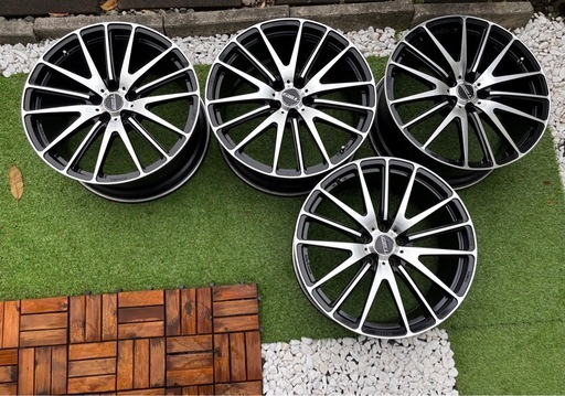 19インチ鍛造アルミホイール