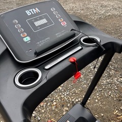 美品 BTM 電動ランニングマシン 8029C 速度0.8-16.0km ルームランナーの画像