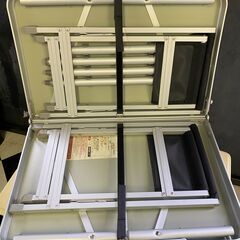 折り畳みテーブル＆椅子の画像