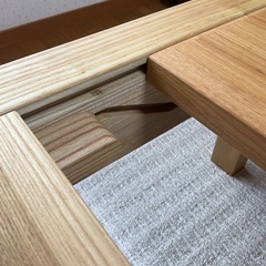 伸長式のローテーブルの画像