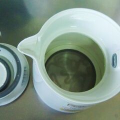 TIGER　蒸気レス　電気ケトル　わく子　0.8L　18年製　取説付　中古の画像