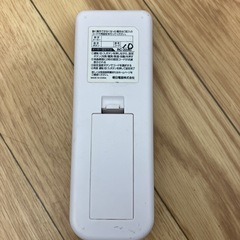 🉐エアコンリモコン🉐ELPA RC-22AC 朝日電器株式会社　の画像