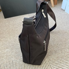 【取引中】ショルダーバッグ( 茶色 )の画像