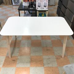 ＼家具＊家電のお店／【ｼﾞｬﾝｸﾞﾙｼﾞｬﾝｸﾞﾙ石川金沢店】ダイニングセット4人用 白  W(幅)140×D(奥行き)8×H(高さ)70cmの画像