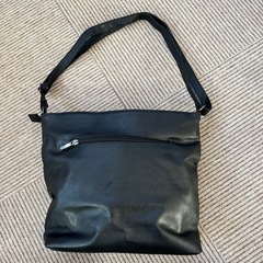 《 美品 》ショルダーバッグ合皮黒の画像