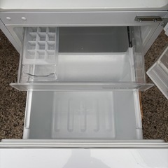 💥福岡市東区配送設置無料🌈【⭐️全額返金保証⭐️】 　YAMADA　SELECT　YRZF17H1　冷蔵庫　１７９Ｌ　ホワイト 2021年製の画像