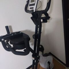 STEADY フィットネスバイクの画像