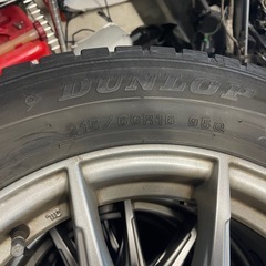 ダンロップ　スタッドレスセット　16インチ　ミニバンサイズの画像