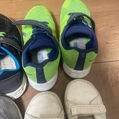 子供靴　シューズ　18〜19.5の画像