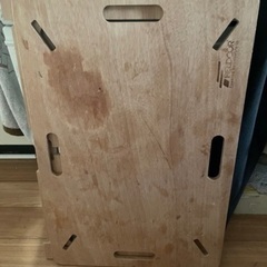 キャンプ用のテーブルの画像