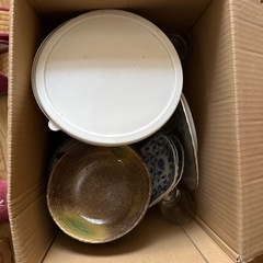 食器類　三箱まとめての画像