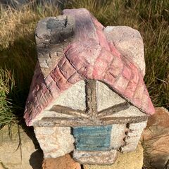 161：モルタル　モルタルデコ　お家　煙突付き　ガーデンに　オシャレの画像