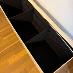 白めのボックス型チェアー　2個目の画像