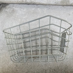 ジュニア用自転車　前カゴの画像