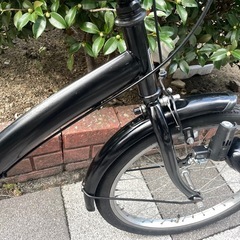 🔵中古車🔵 折畳自転車　20インチ　黒　中古自転車　点検調整永久無料✨　整備済み　西宮市の画像