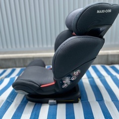 マキシコシ　ジュニアシート１
　ロデフィクス　isofixの画像