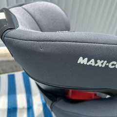 マキシコシ　ジュニアシート１
　ロデフィクス　isofixの画像