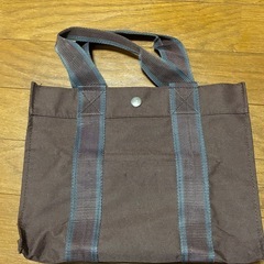 ブラウン キャンバス トートバッグの画像