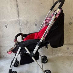 ベビーかーカーの画像