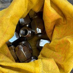 ブリヂストン　スタッドレスタイヤ　BLIZZAK VRX2　軽自動車用　155/65R14　75Q　鉄製ホイール付　4本セット　専用ナット付の画像