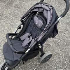joie ベビーカー・チャイルドシートの画像