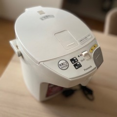 電気ポットの画像