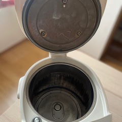 電気ポットの画像