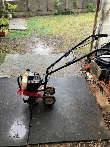 一旦停止中、ミニ耕運機