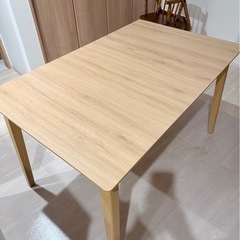 ダイニングテーブルのみの画像
