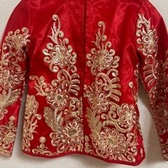 女の子のための中国の伝統衣装の画像