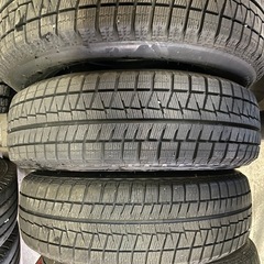 お話し中です！スタッドレスタイヤ4本の画像