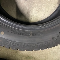 お話し中です！スタッドレスタイヤ4本の画像