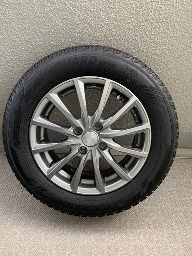 スタッドレスタイヤ