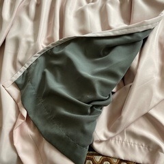 ピンク　遮光カーテン　110cm丈４枚の画像