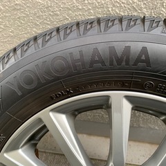スタッドレスタイヤ
の画像