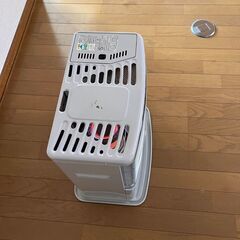 石油ストーブ　古いですが芯を変えているので問題無く使えますの画像