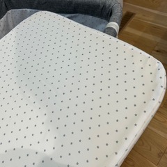 ベビーベッドの画像