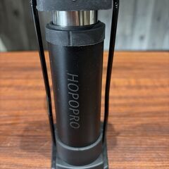 美品 コンパクト 自転車空気入れ エアーポンプ 軽量の画像