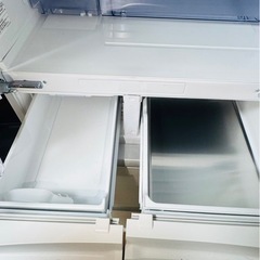 ほぼ新品　冷蔵庫　MR-MX 50G-Wの画像