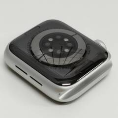 Apple Watch Series 6/GPS+セルラー/40mm/A2375/シルバー〈M06M3J/A〉の画像