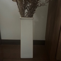 ドライフラワーと花瓶のセット　オブジェ　の画像