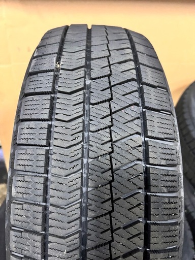 185/60R15 ブリヂストン VRX2  スタッドレスタイヤ 冬タイヤ 2022年製 