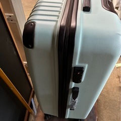 スーツケース　水色の画像