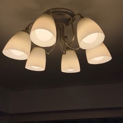 照明 シャンデリア 合計3個の画像