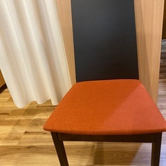 ダイニングの椅子の画像