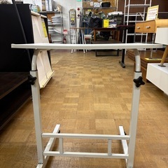 【ジャングル深井店】★キャスター付き ミニテーブル ホワイト 家具 簡易クリーニング済 堺市（中区 堺区 東区 西区 南区 北区）和泉市 河内長野市 富田林市 松原市 狭山市 深井 【FU2905】の画像