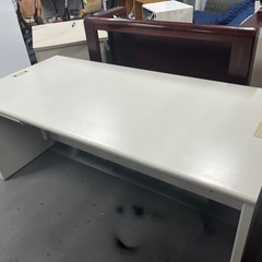 業務用デスクの画像