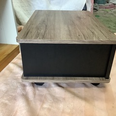 【リサイクルサービス八光】幅60㎝　ウォールナット　キャスター付きテレビボード　24型まで対応の画像