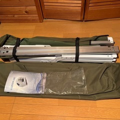 折りたたみコットベッド
の画像