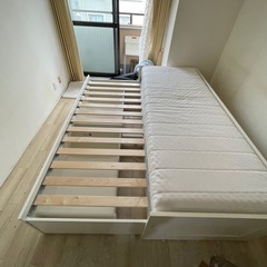 【無料0円】IKEA・BRIMNES ブリムネス デイベッド 引き出し2/マットレス2付き, ホワイト/オーフィエル の画像